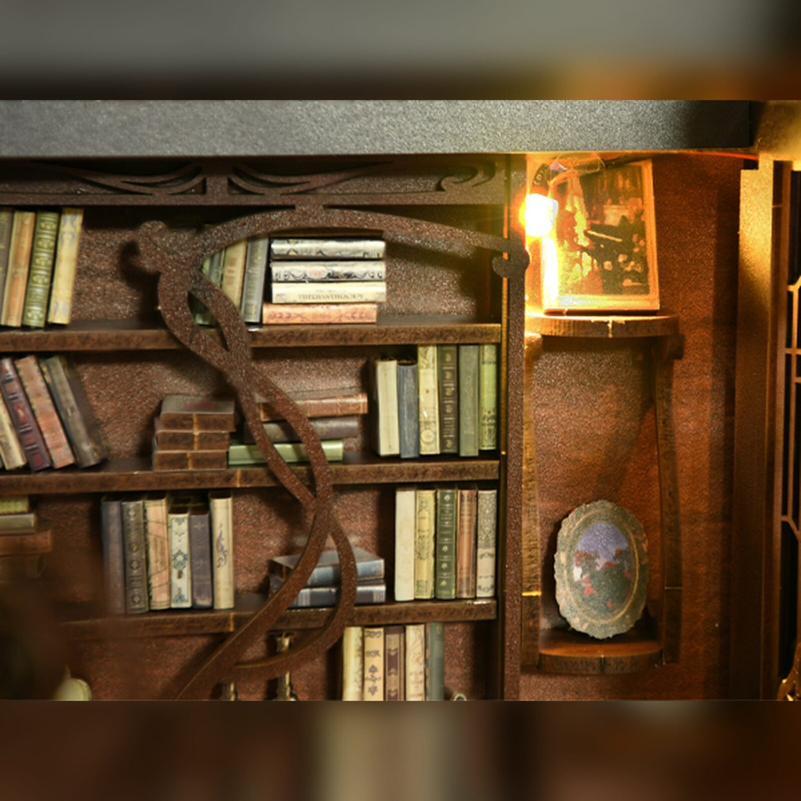 Pianist with Nightingale – DIY Book Nook Kit Pianist with Nightingale – DIY Book Nook Kit